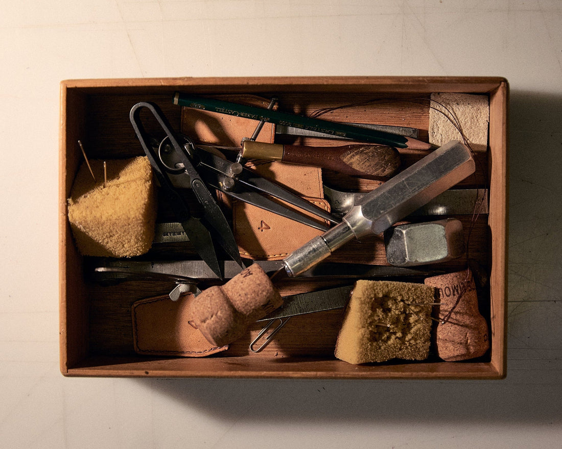 Setting Up Your First Leather Toolkit