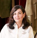 Marina, founder of M.D. Leather Design, Heirloom Leathercraft alumna